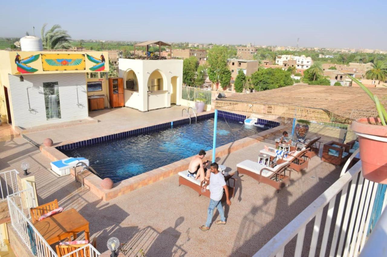 Отель Thebes