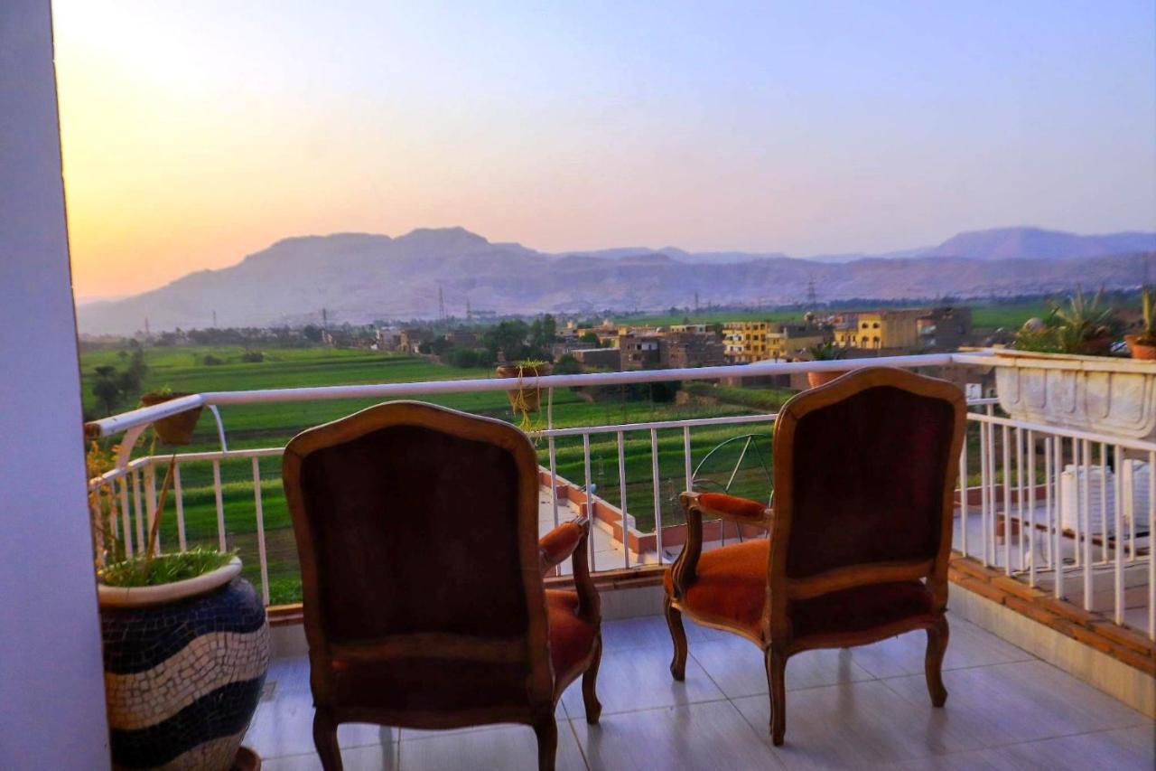 Thebes Otel